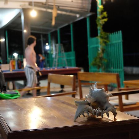 Хостел Phu Quoc Backpacker Экстерьер фото